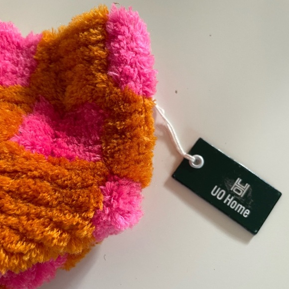 NWT Urban Outfitters Checkerboard Tufted Planter Cover - Picture 7 of 10